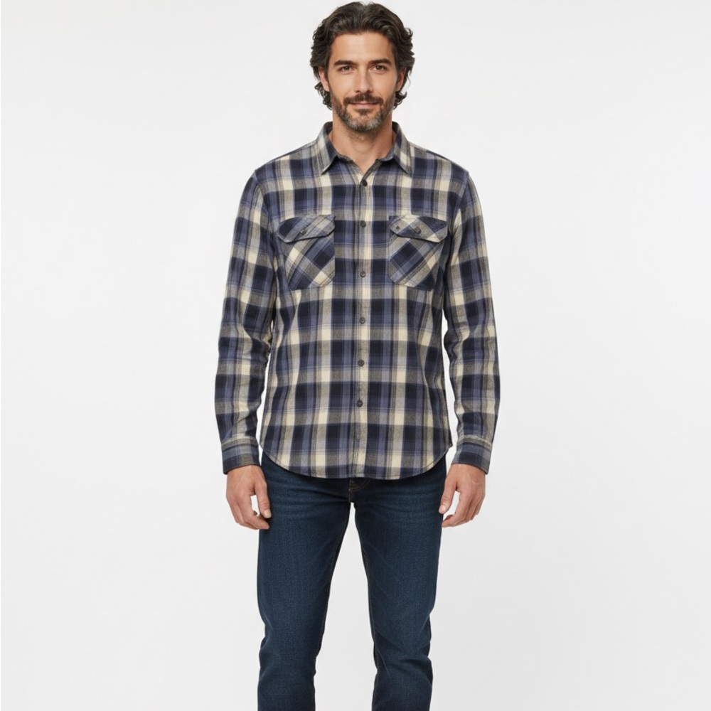 Wrangler Shirt Men’s Medium Blue Gray Plaid Button Down Long Sleeve Western